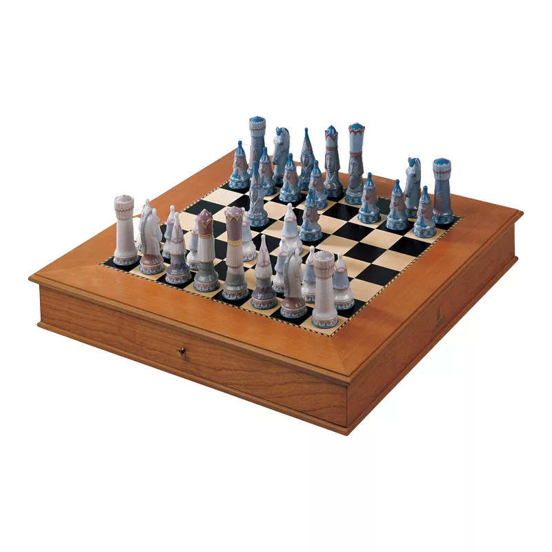 Lladro 1006333 Orta əsr şahmat dəsti