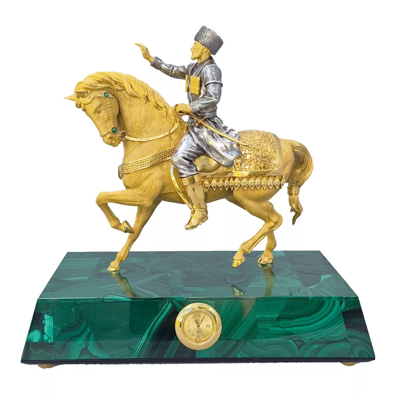 Manuel Carrera MC-9800-E01 Stolüstü saat "Horse"