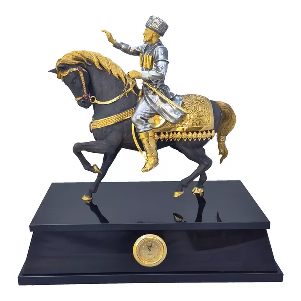 Manuel Carrera MC-9800-D01 Stolüstü saat "Horse"